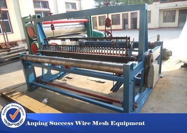 จีน จุ่มร้อนชุบสังกะสี Crimped Wire Mesh Machine หน้าจอ Mine Loom Heavy Duty Type ผู้ผลิต