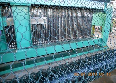 จีน เครื่องตาข่าย Gabion อัตโนมัติเต็มรูปแบบ 4300 มม. ผลิตศักยภาพสูง 10x12 ผู้ผลิต
