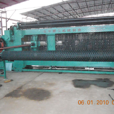 จีน 3kw ระบบควบคุม PLC เครื่องผลิตสาย Mesh 220V / 380V การผลิต ผู้ผลิต